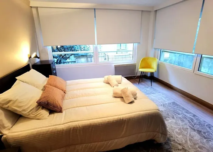 Completo A Un Paso De La Concha San Sebastián